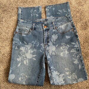 Chico's So Slimming Girlfriend Straight Leg Stretch Floral Jean Woman's Size 0.5